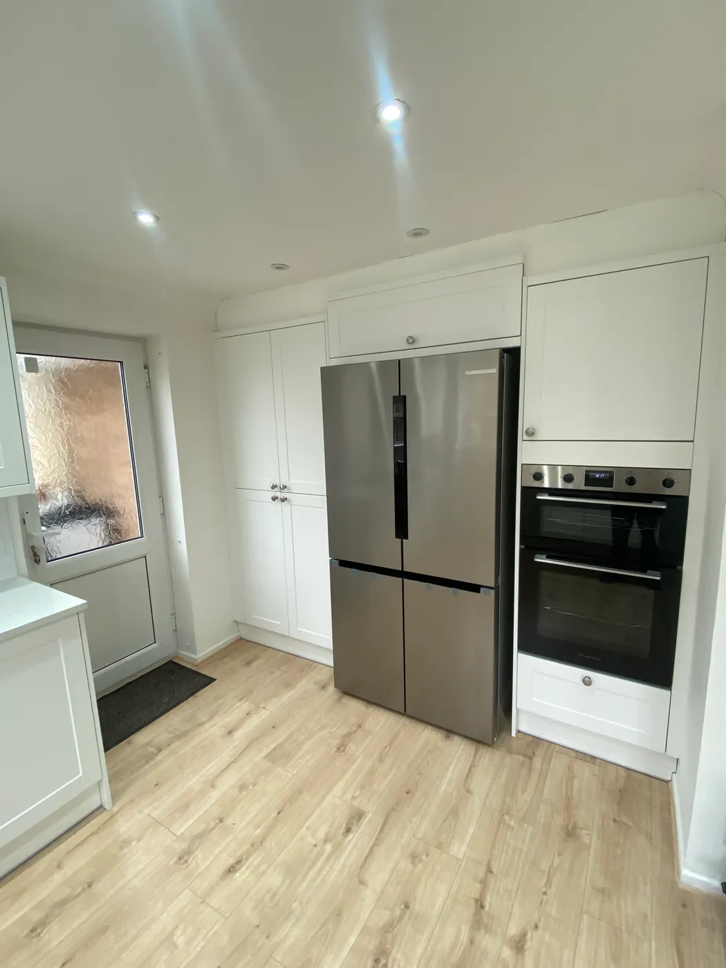 Bright White Shaker Kitchen — project photo