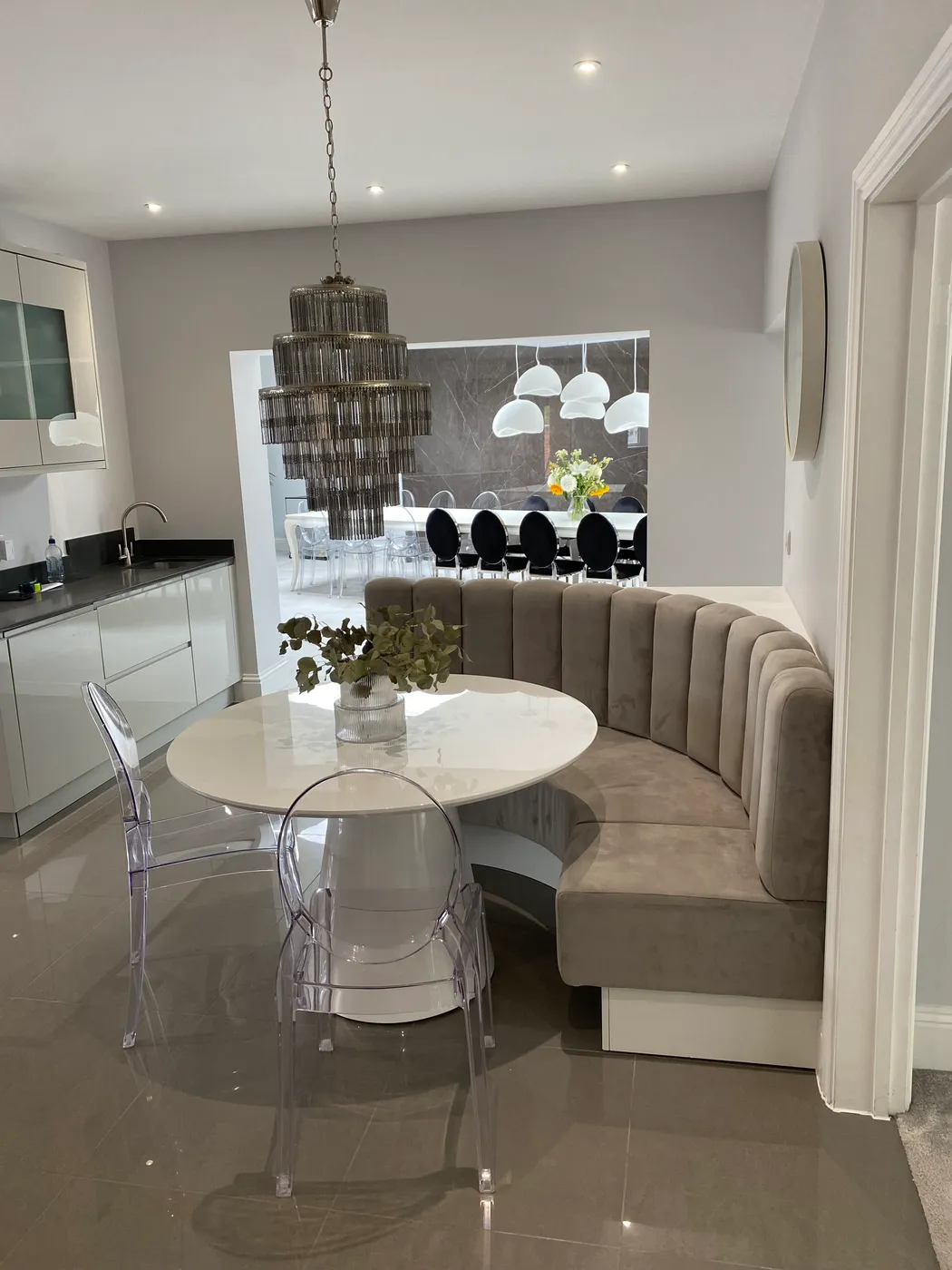 Curved Banquette Dining Nook — project photo