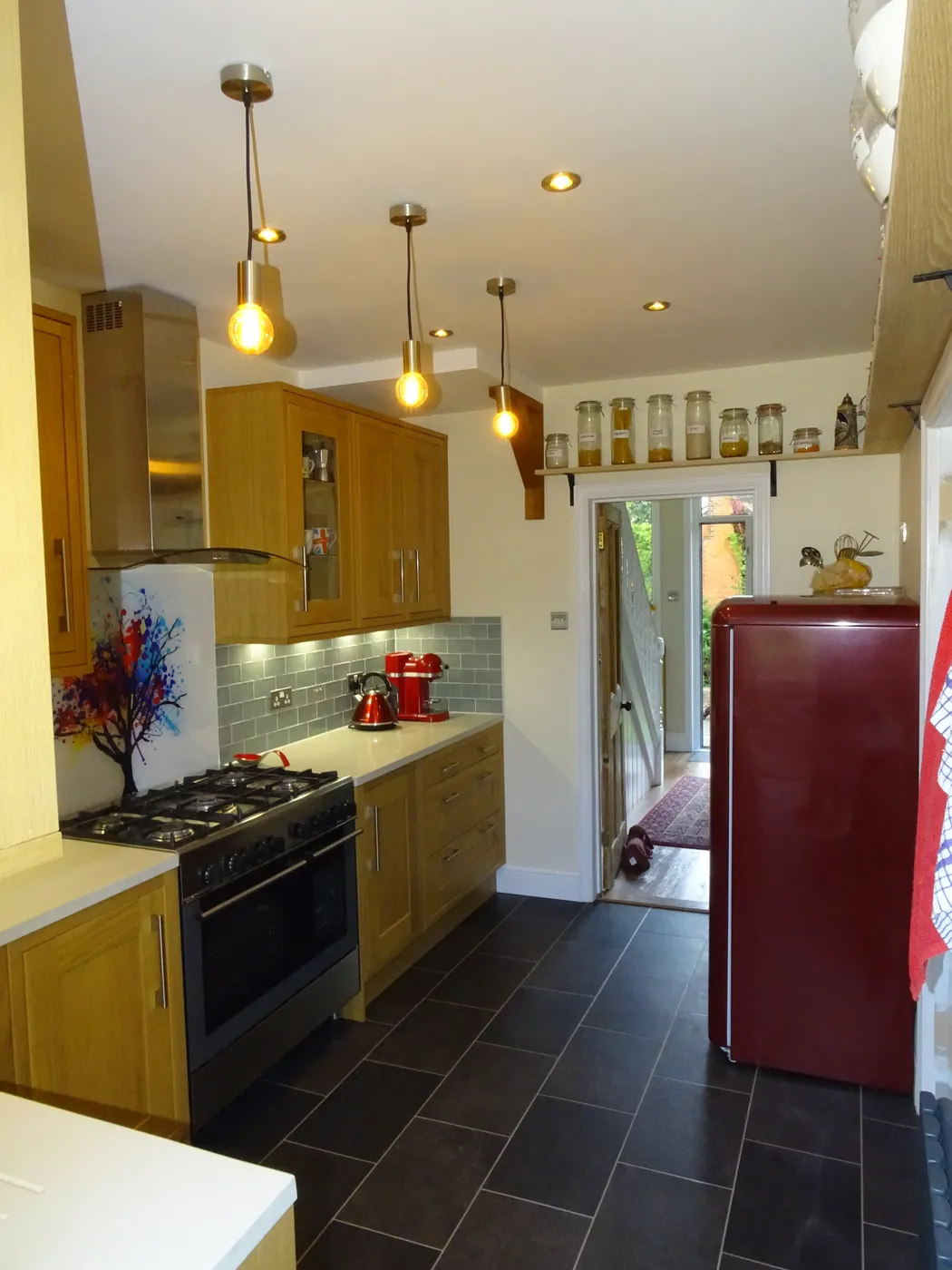 Light Oak Shaker Kitchen — project photo