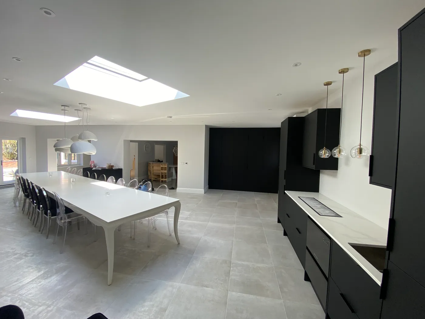 Matte Charcoal Floor-to-Ceiling Wardrobe — project photo