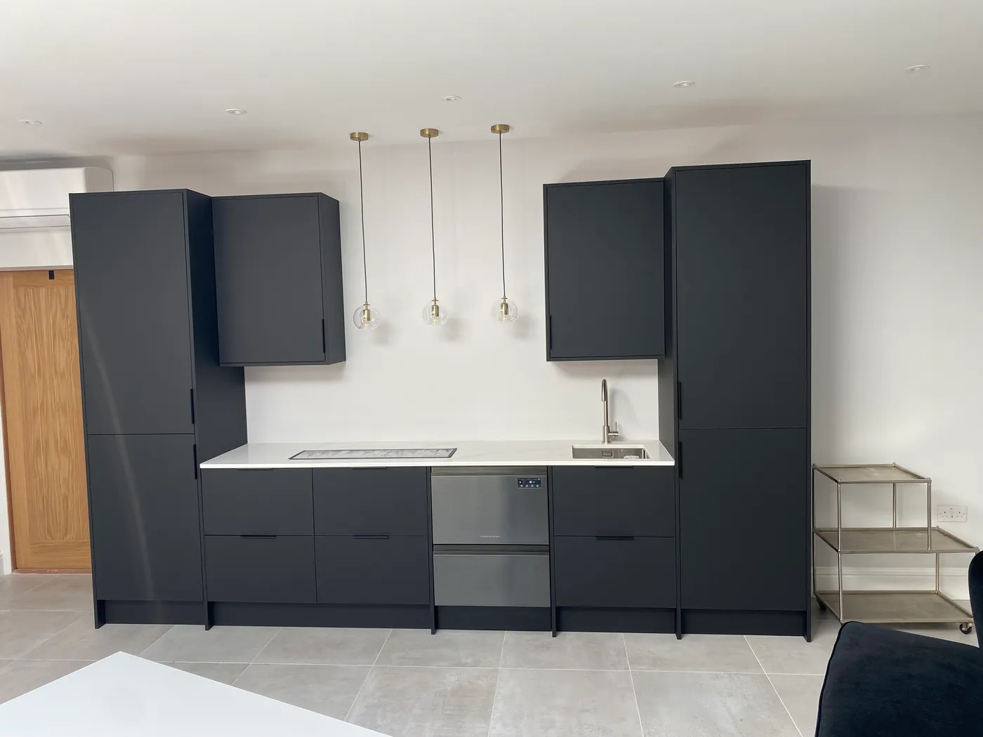 Matte Charcoal Floor-to-Ceiling Wardrobe — project photo
