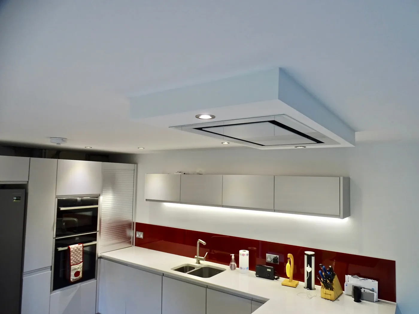 Contemporary Grey Kitchen with Breakfast Bar — project photo