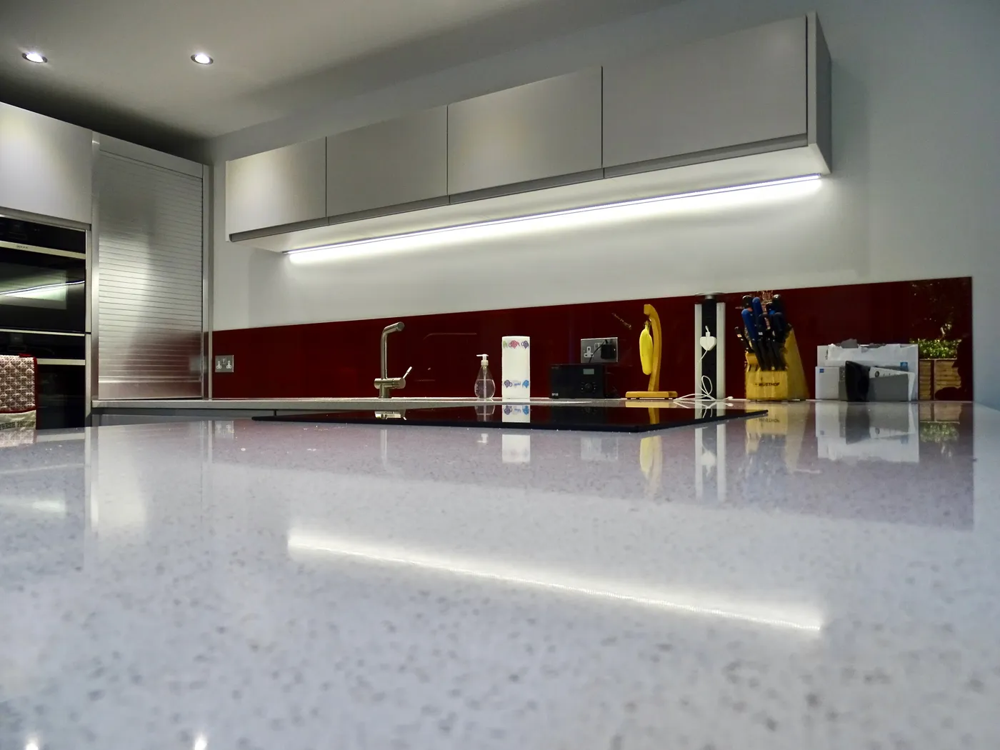 Contemporary Grey Kitchen with Breakfast Bar — project photo