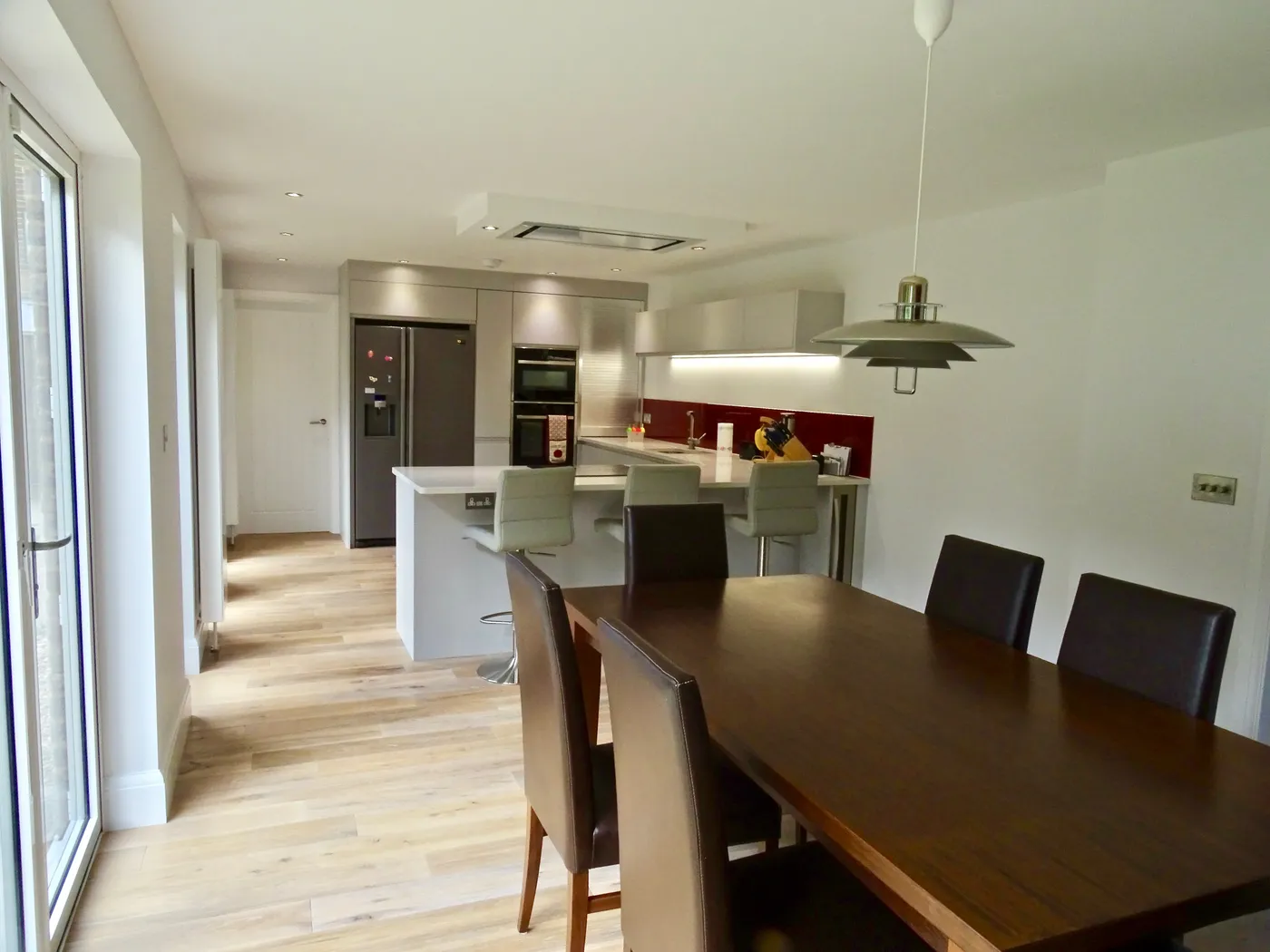 Contemporary Grey Kitchen with Breakfast Bar — project photo